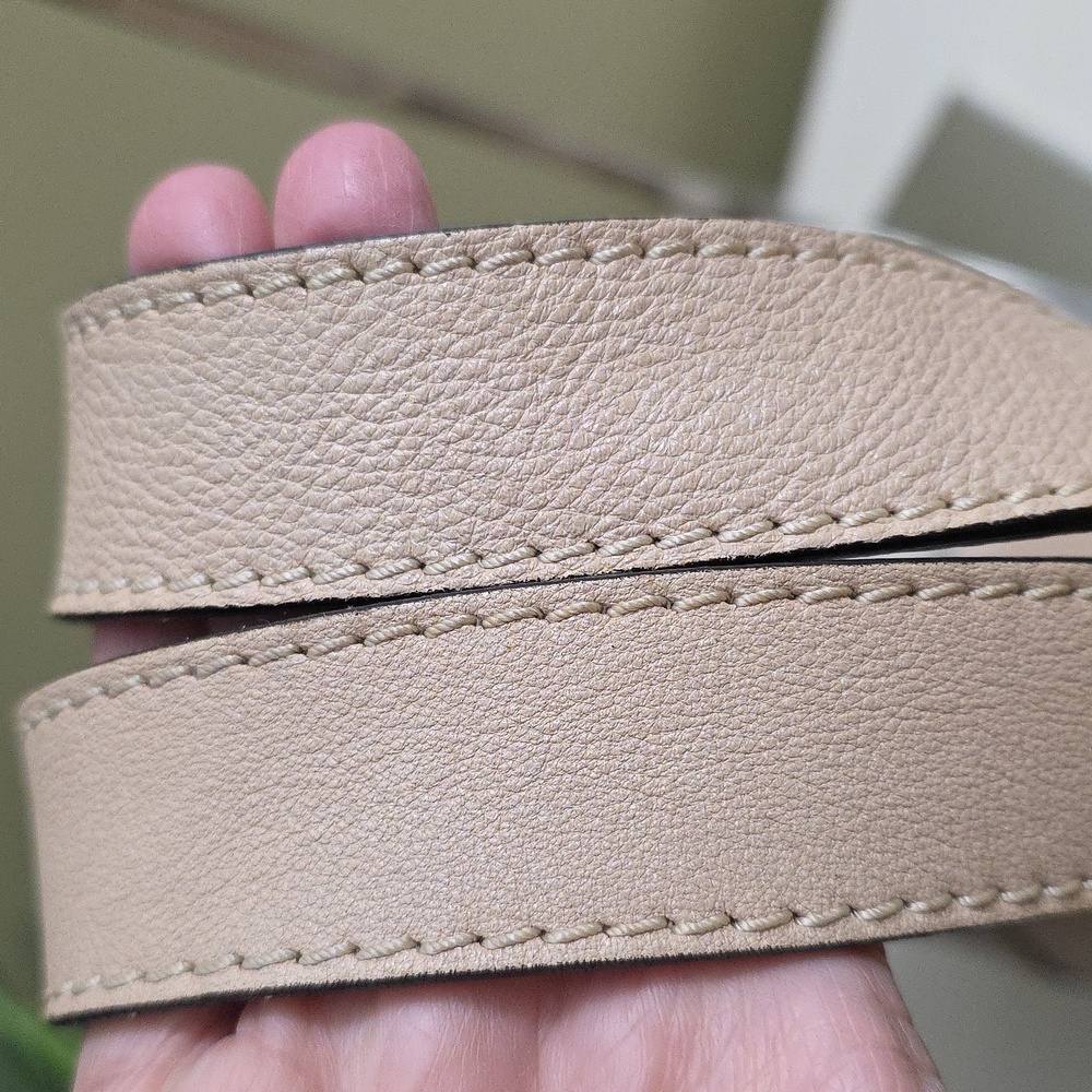 Chloe | Beige Pebblegrained Shoulder Bag - Picture 7 of 16